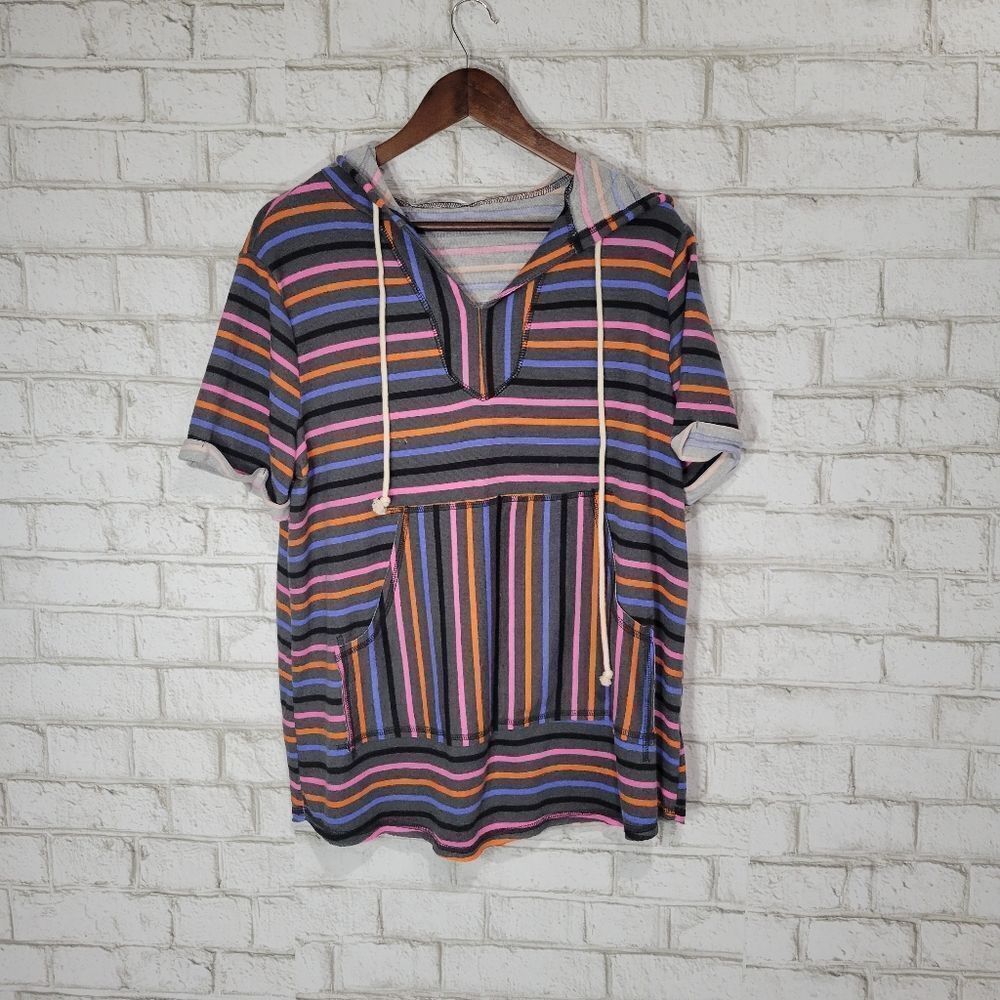 Ces Femme stripe short sleeve hooded sweatshirt